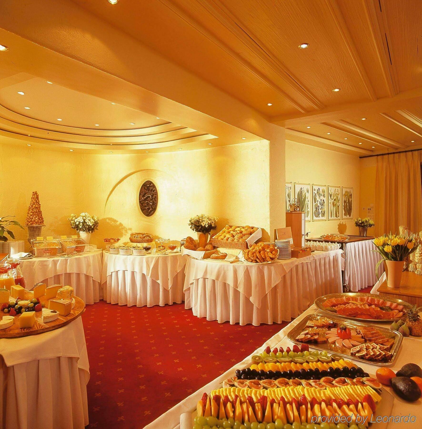 Kongress Hotel Νταβός Εστιατόριο φωτογραφία
